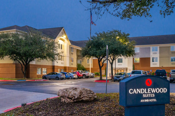 Front exterior view of Candlewood Suites Round Rock hotel